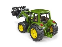 Alternative view of John Deere 6920 s předním nakladačem - Bruder 02052