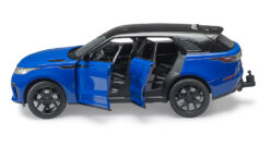 Alternative view of Range Rover Velar - Bruder 02880